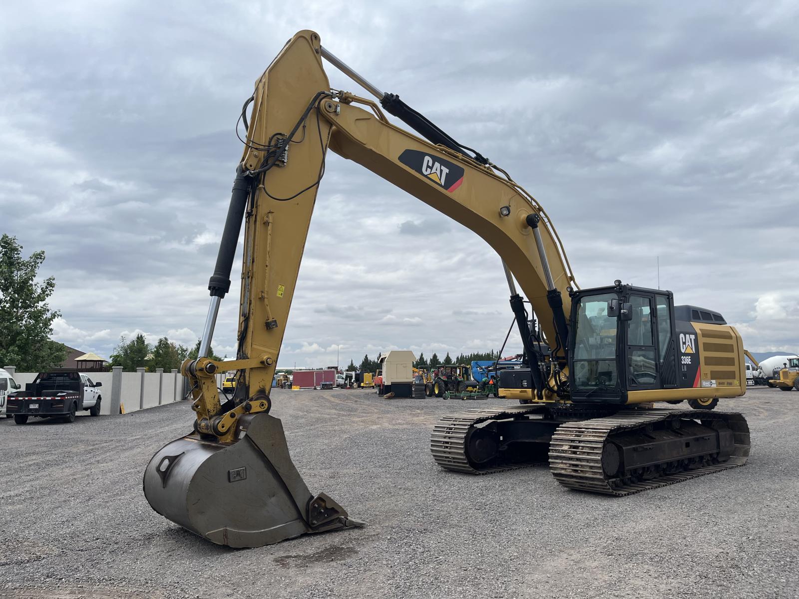 ./imagenes/INVOICE/2019/18174/CAT 336ELH (4).JPG